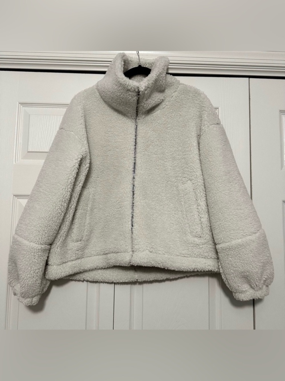 Lululemon Cinchable Fleece Zip Up Jacket in‎ Bone Size 10 EUC